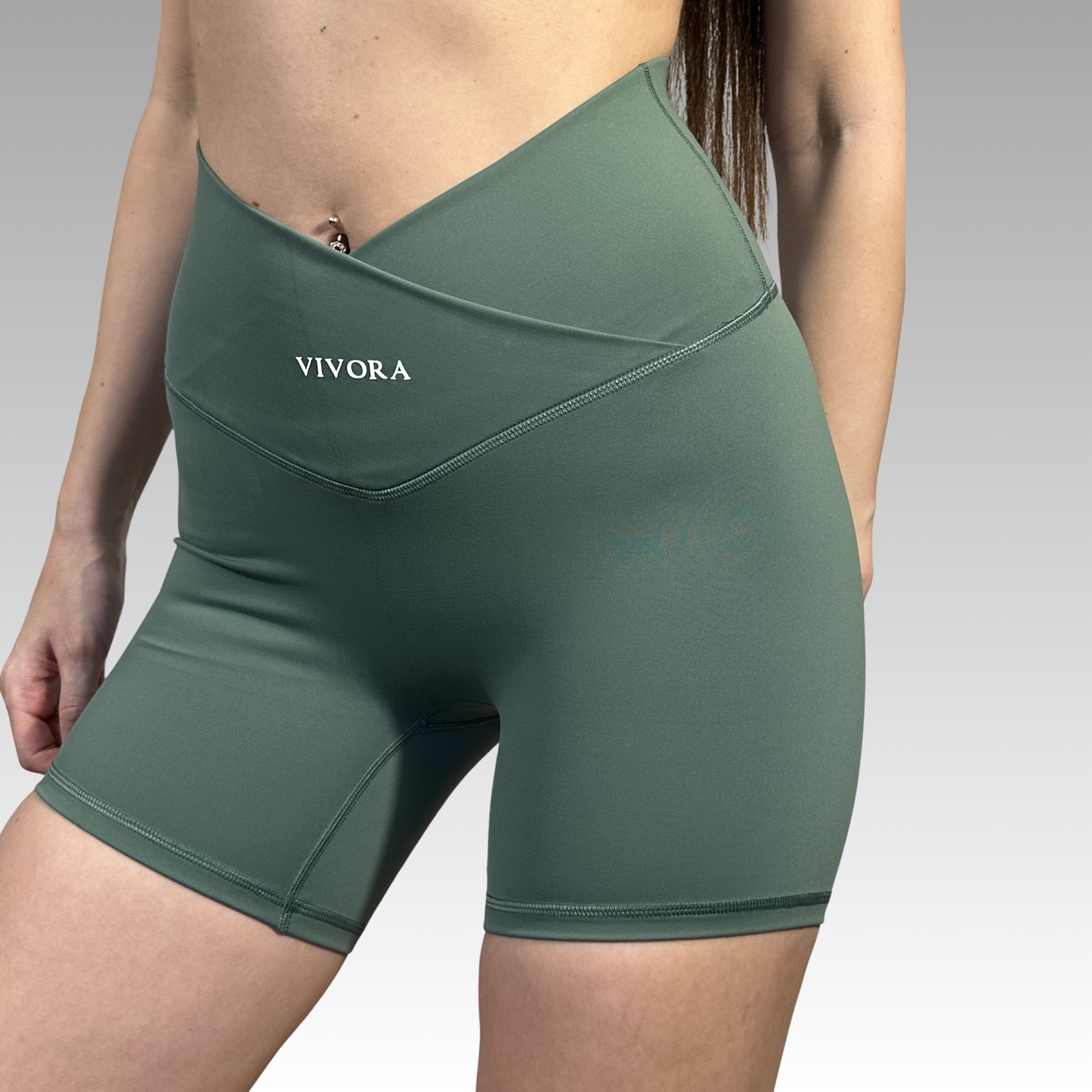 Szorty - Hourglass z wysokim V-kształtnym stanem