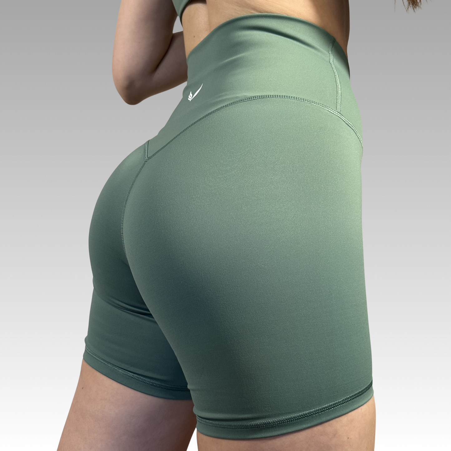 Szorty - Hourglass z wysokim V-kształtnym stanem