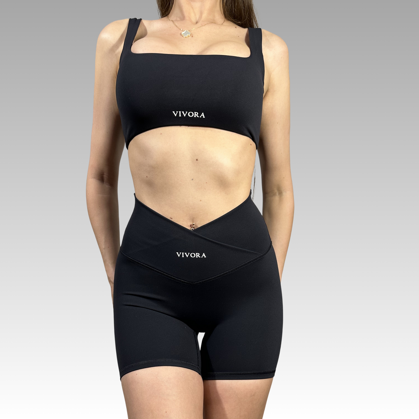 Szorty - Hourglass z wysokim V-kształtnym stanem